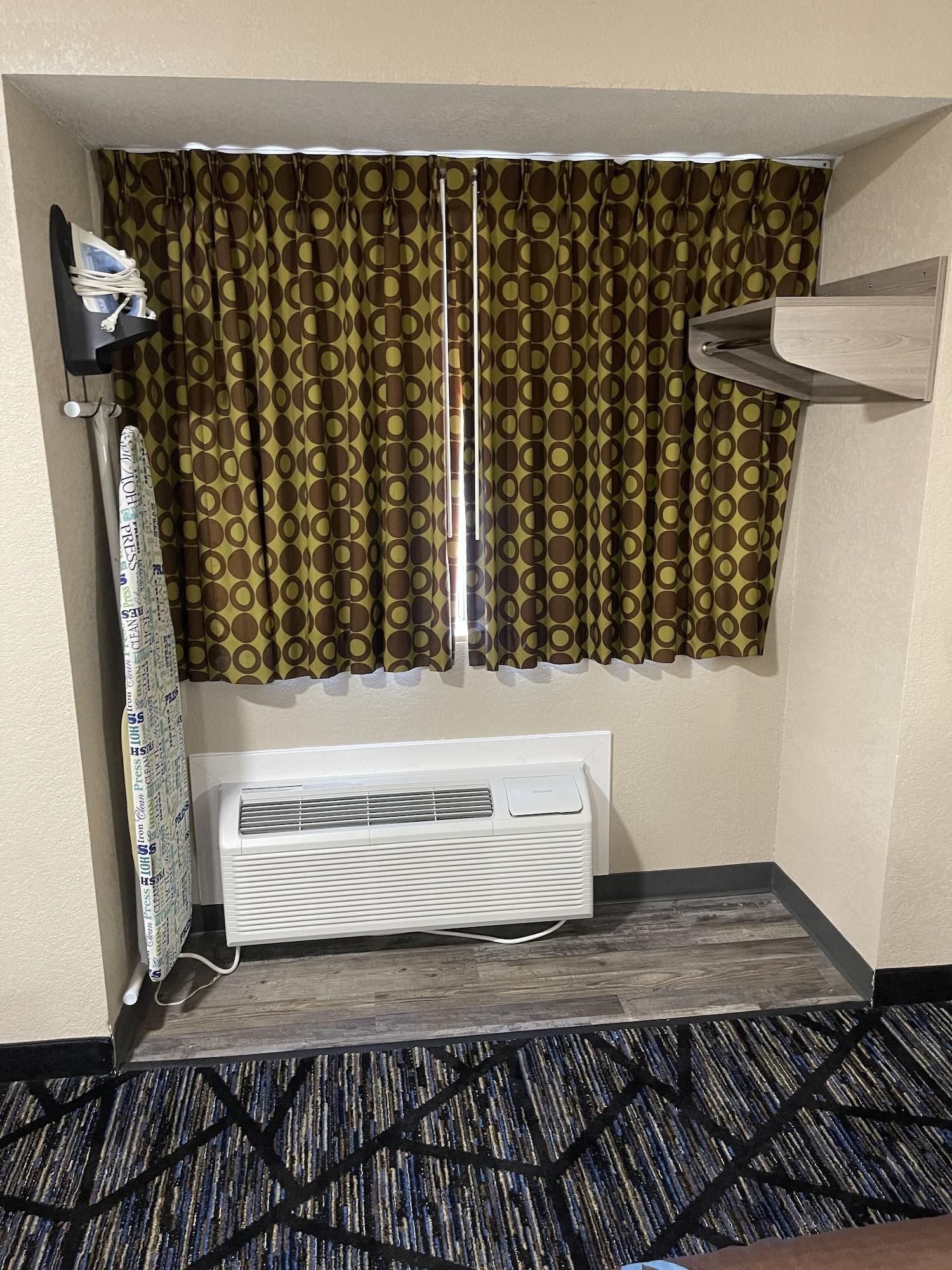 Hotel Super 8 By Wyndham San Antonio Downtown Ne Exterior foto